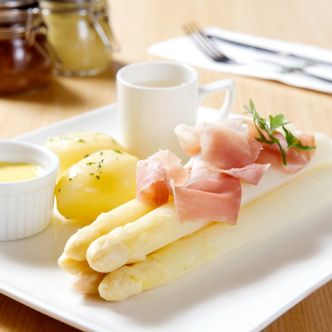 Seasonal White Asparagus Delicacies